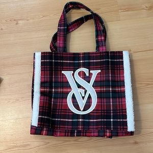 NWT Victoria’s Secret tote